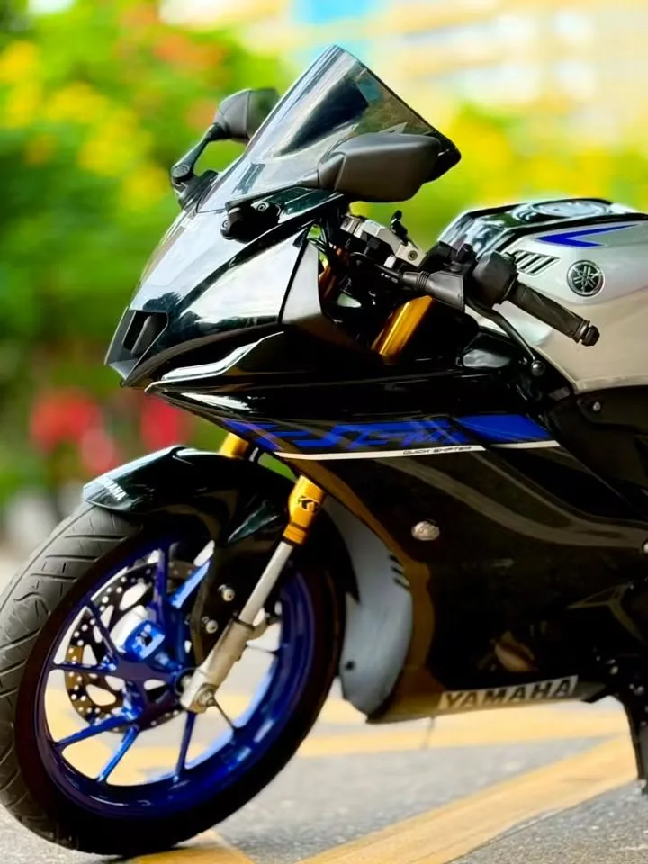 R15M BS7 Carbon